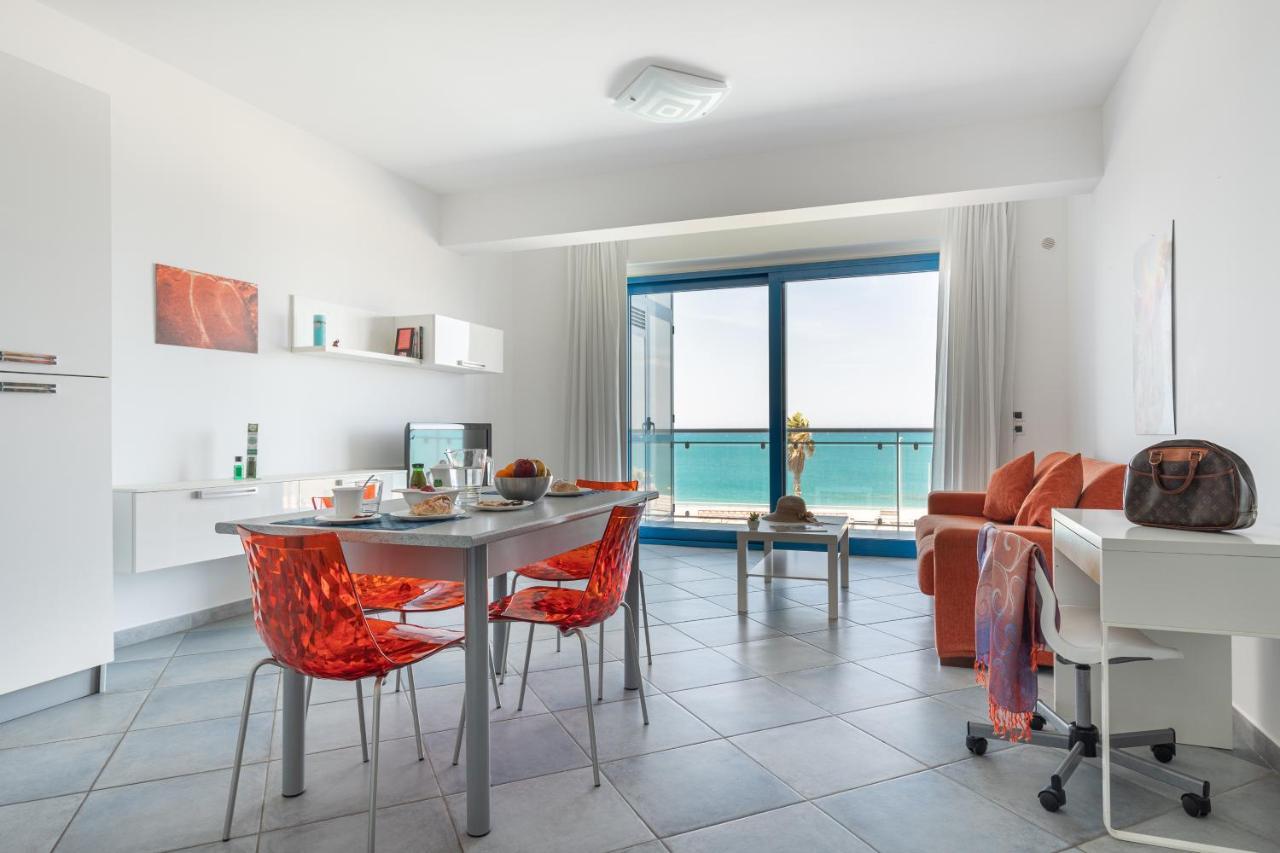 Terraces D'Orlando - Family Apartments With Sea View And Pool Capo dʼOrlando Esterno foto